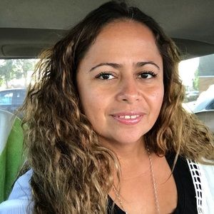 Meet your Posher, Digna